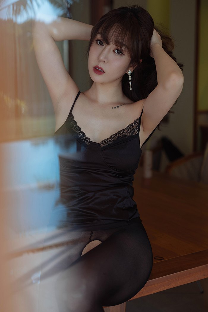 美艳少妇王雨纯傲人身姿诱人无比