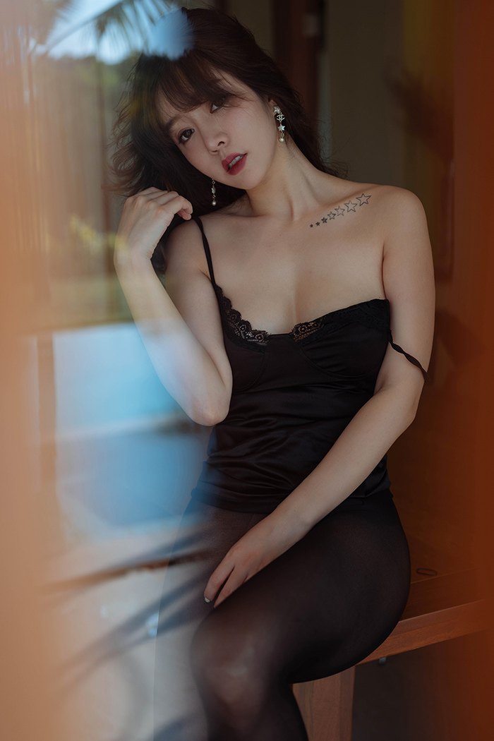 美艳少妇王雨纯傲人身姿诱人无比