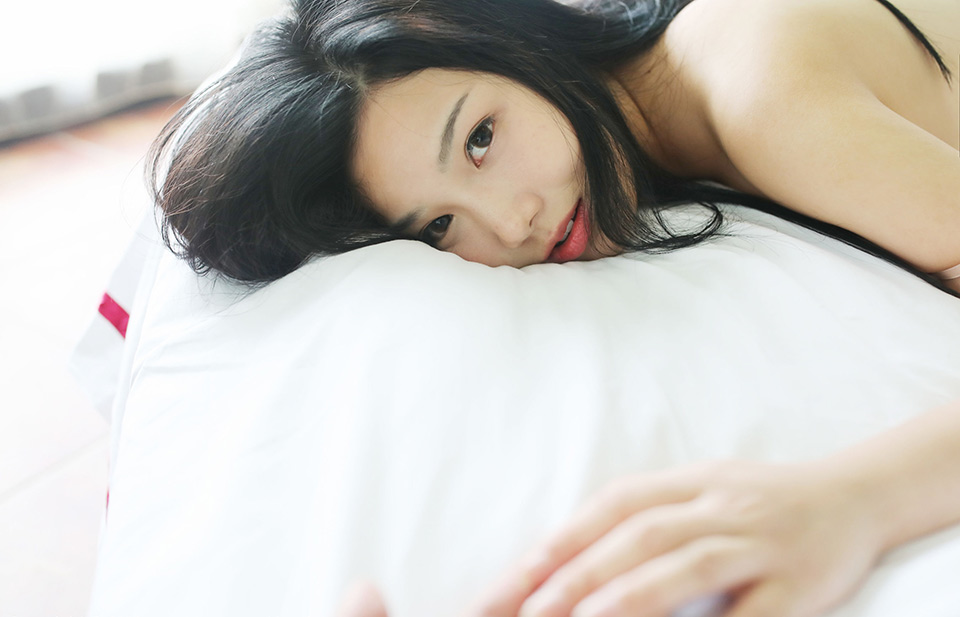 徐微微颜值与身材兼具的爆乳美女