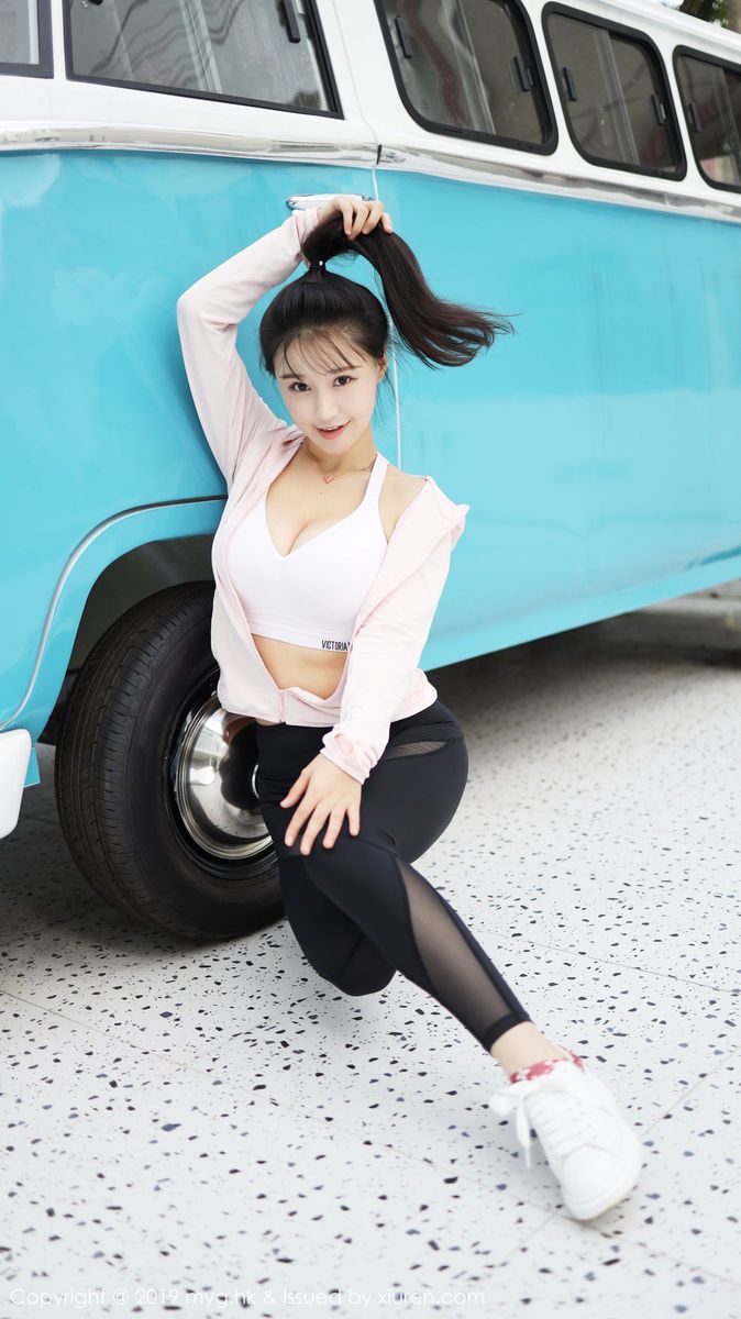 美媛馆性感女神Barbie可儿户外蕾丝翘臀运动装扮系列套图