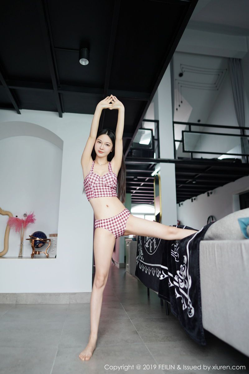 嗲囡囡性感女神luna张静燕女友视角内衣诱惑清新娇柔写真