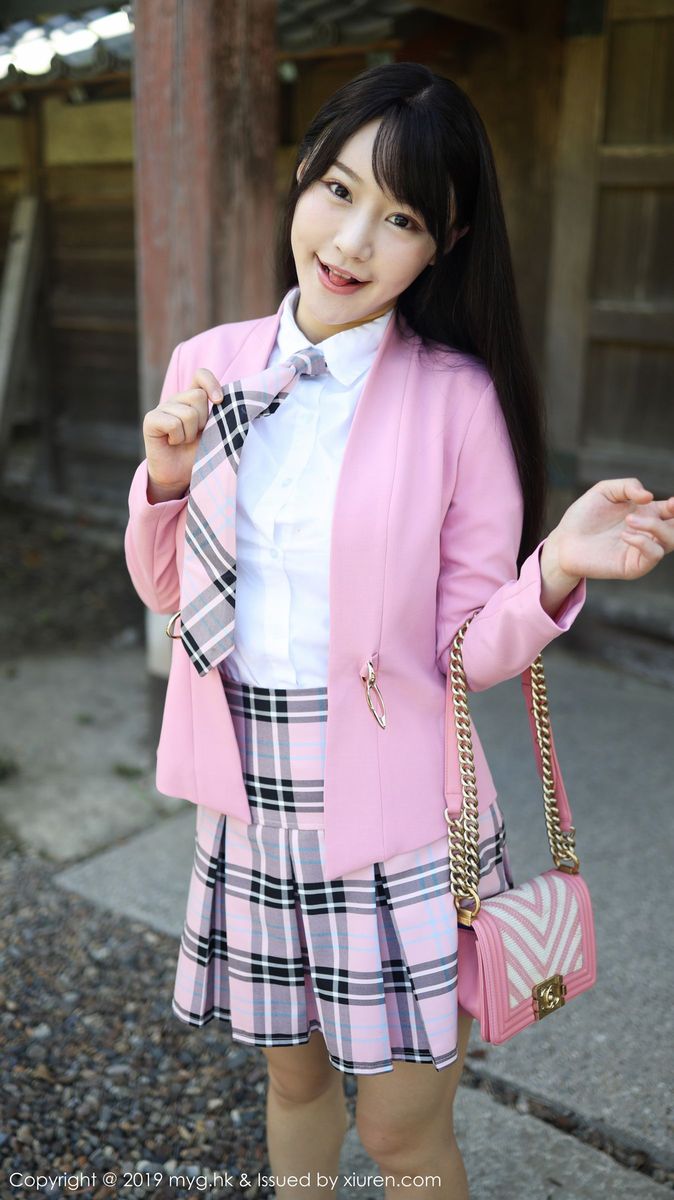 美媛馆性感女生Barbie可儿童颜巨乳蕾丝内衣系列日本旅拍