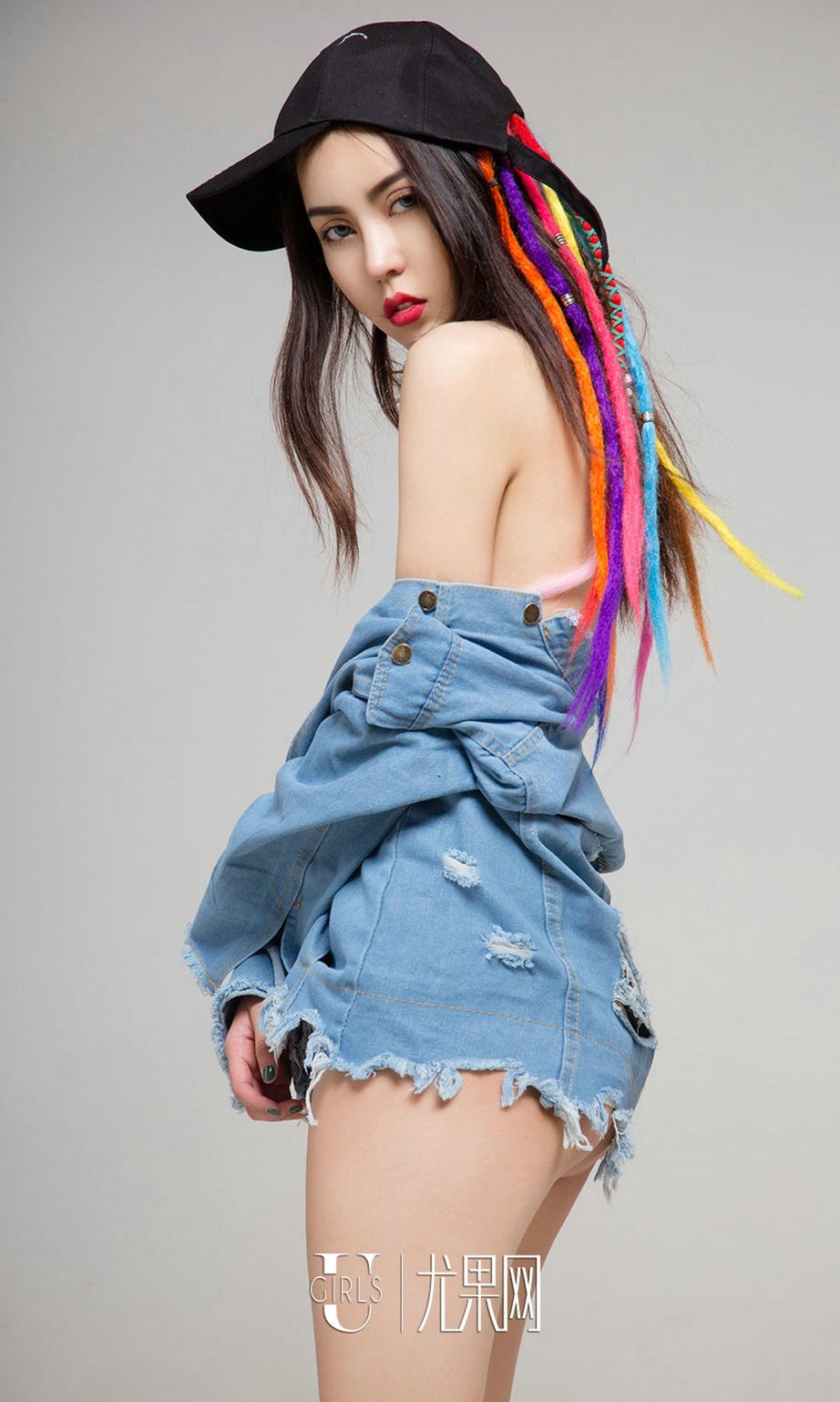 尤果网美女模特明娜大红连体衣修长美腿女神范性感写真