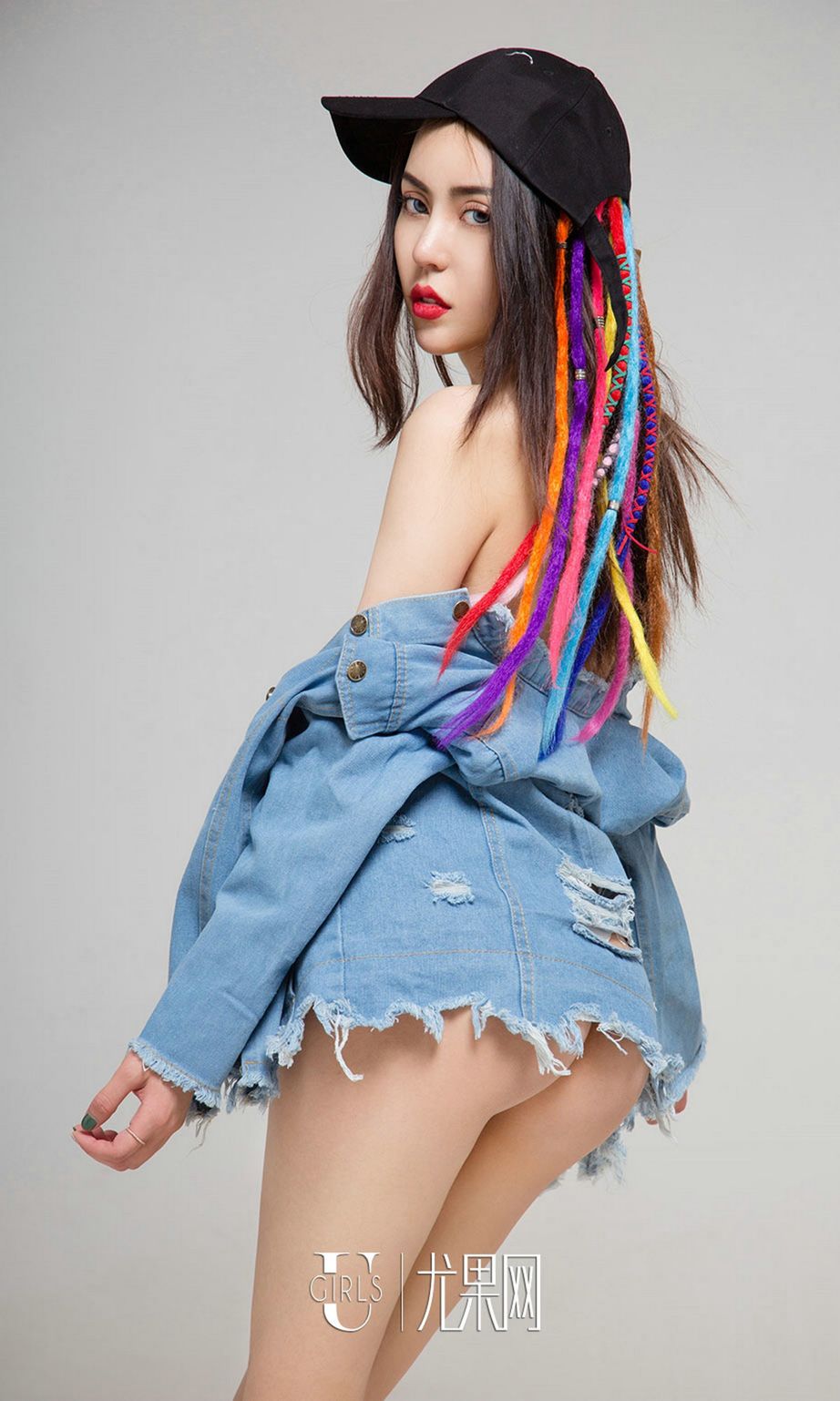 尤果网美女模特明娜大红连体衣修长美腿女神范性感写真