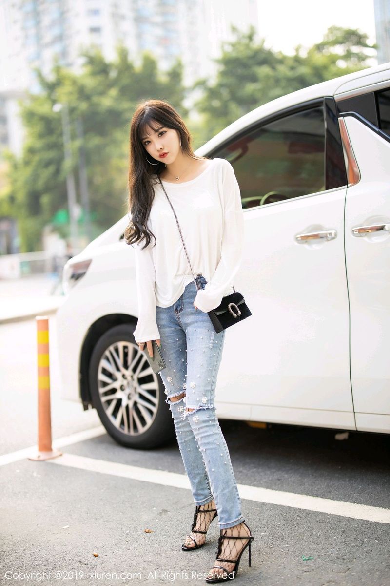 秀人网性感女神杨晨晨sugar丝袜美腿女秘书装扮情节剧情写真