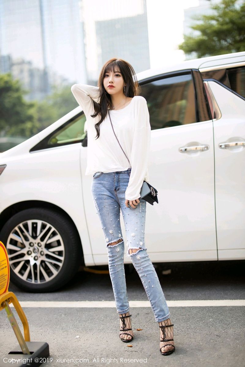 秀人网性感女神杨晨晨sugar丝袜美腿女秘书装扮情节剧情写真