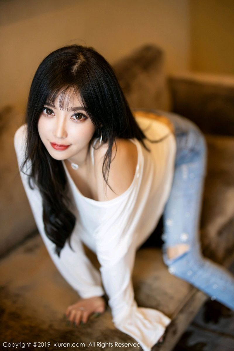 秀人网性感女神杨晨晨sugar丝袜美腿女秘书装扮情节剧情写真