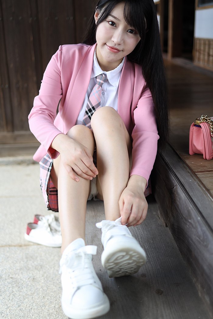 乖巧学生妹朱可儿童颜巨乳惹人怜爱