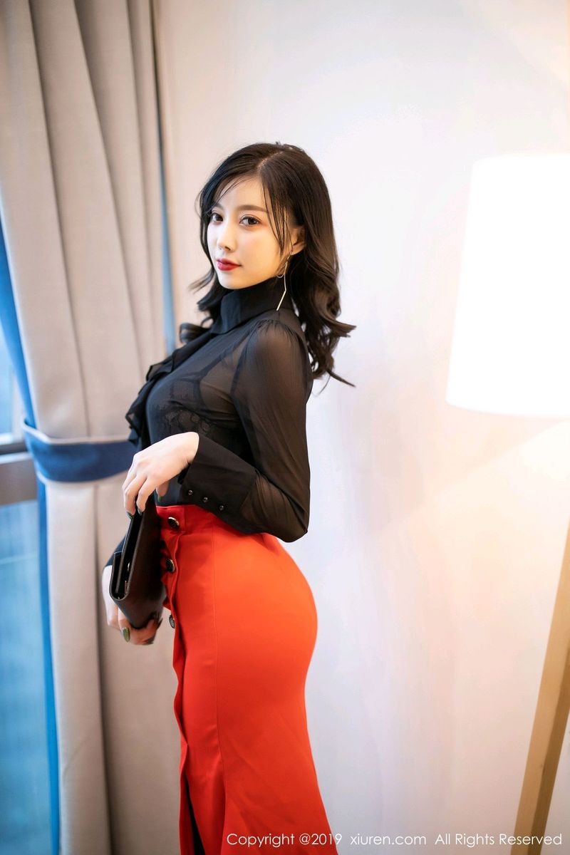 秀人网性感女神杨晨晨sugar黑丝美腿透视内衣诱惑套图