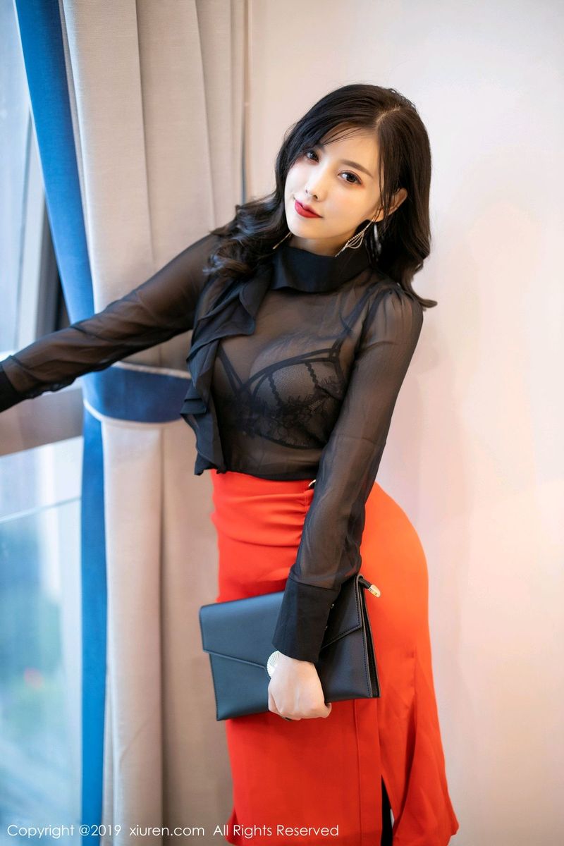 秀人网性感女神杨晨晨sugar黑丝美腿透视内衣诱惑套图