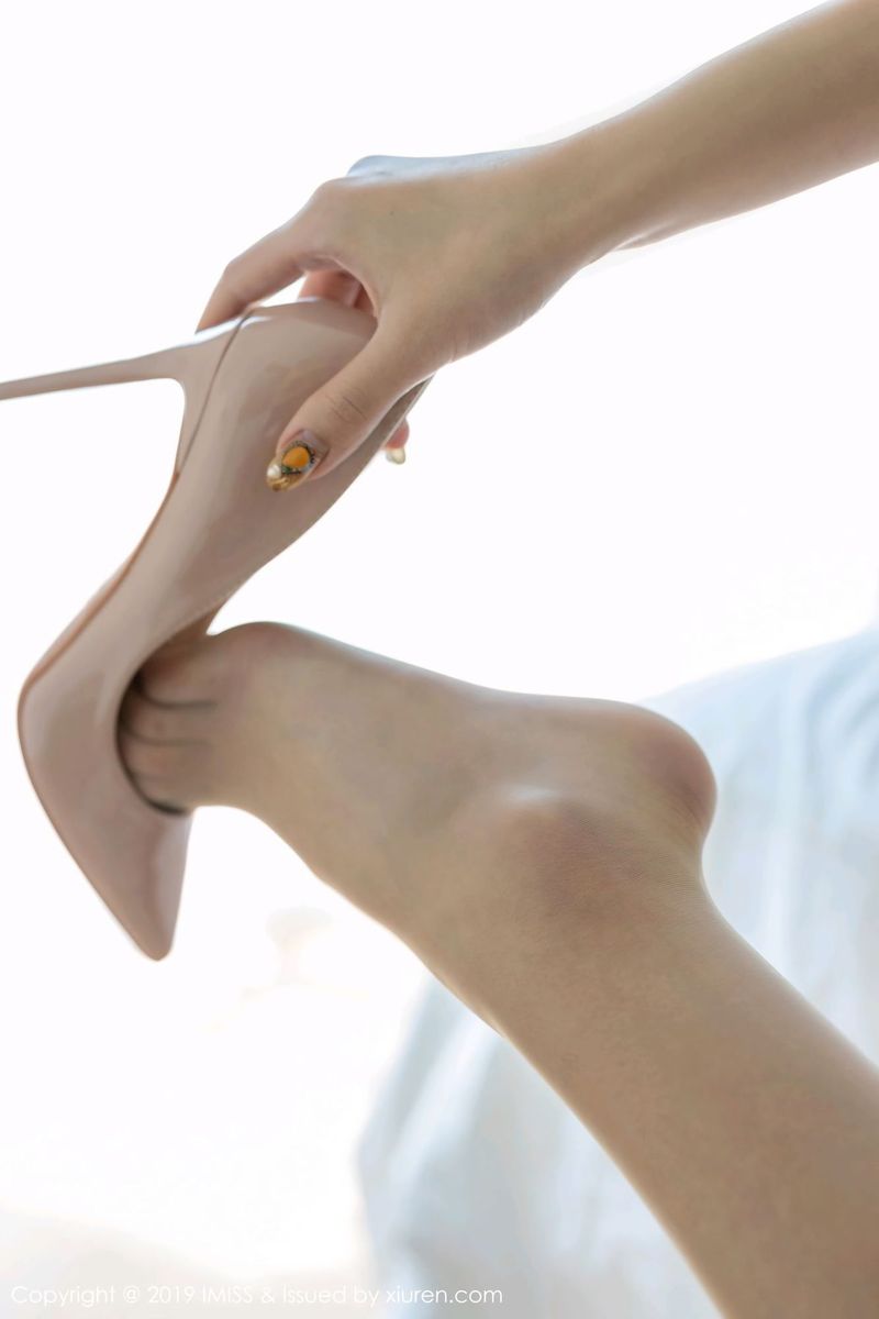 爱蜜社性感美女小九月丝袜美腿内衣诱惑泰国极致清迈旅拍