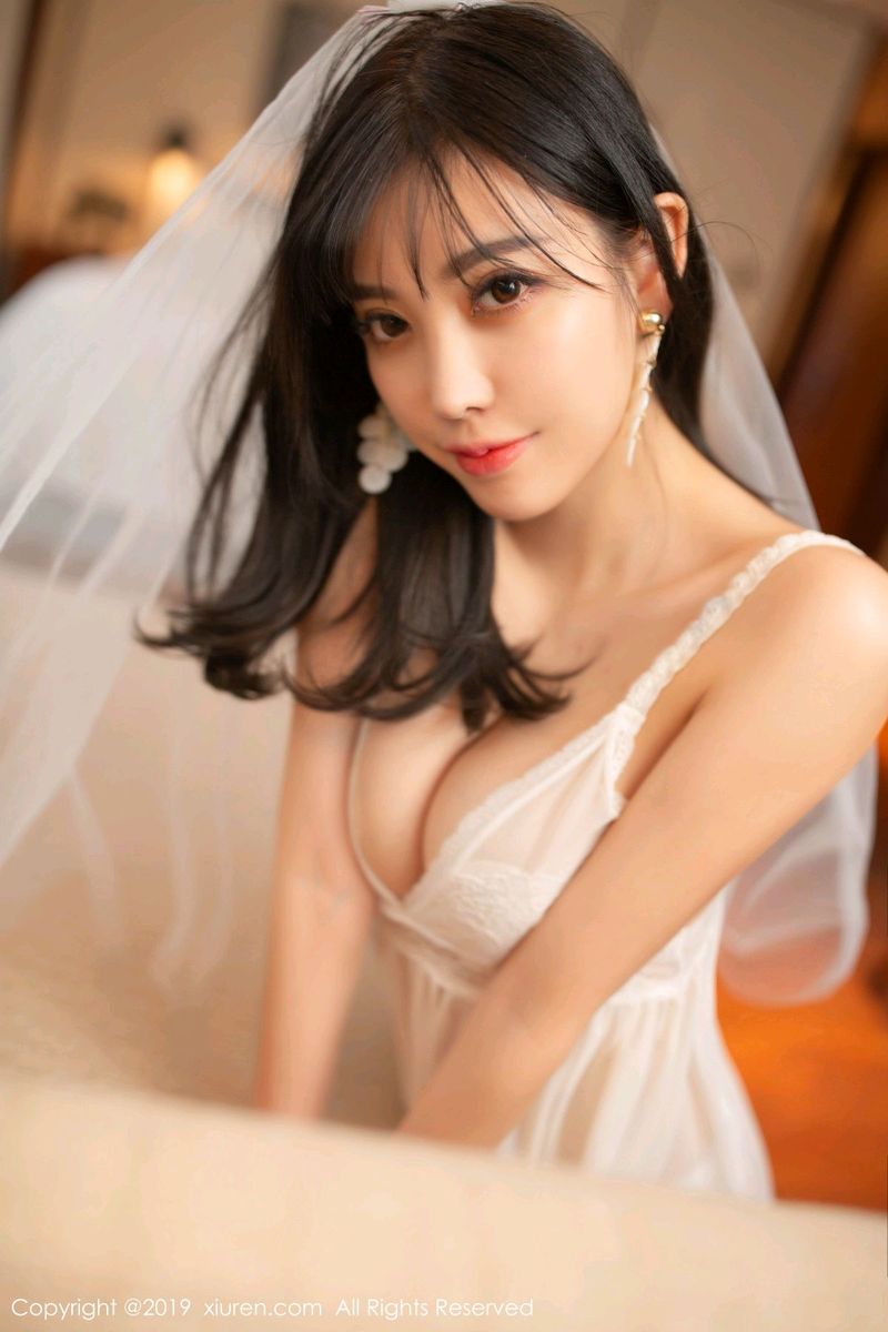 秀人网性感女神杨晨晨sugar情趣轻纱新娘主题大尺度写真