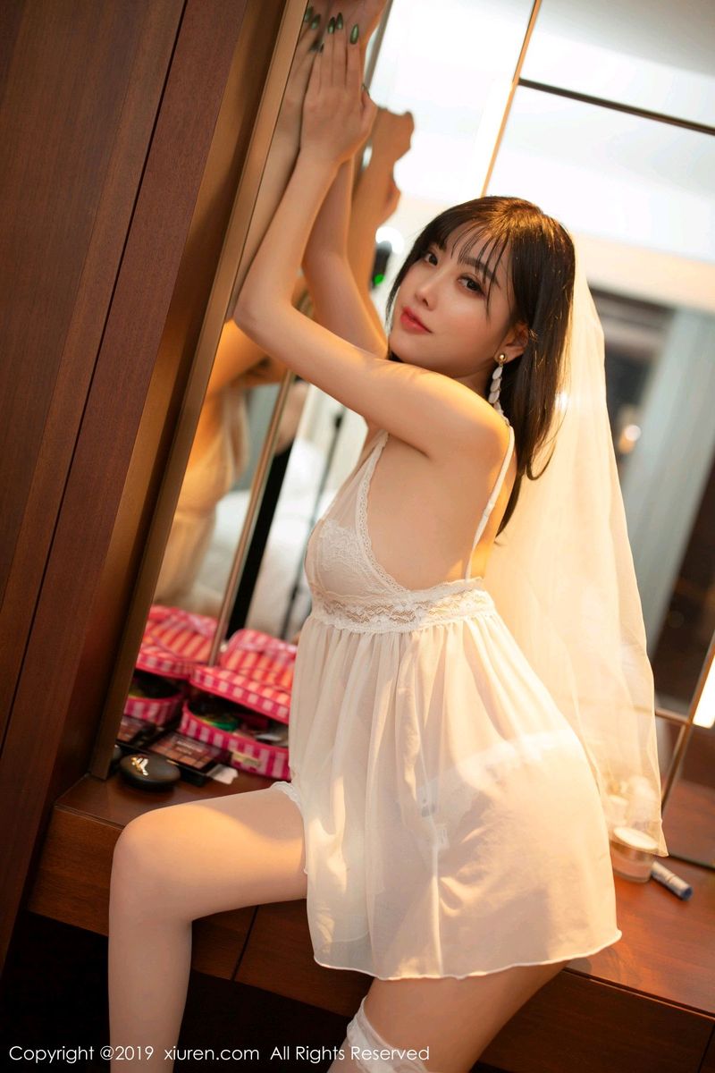 秀人网性感女神杨晨晨sugar情趣轻纱新娘主题大尺度写真