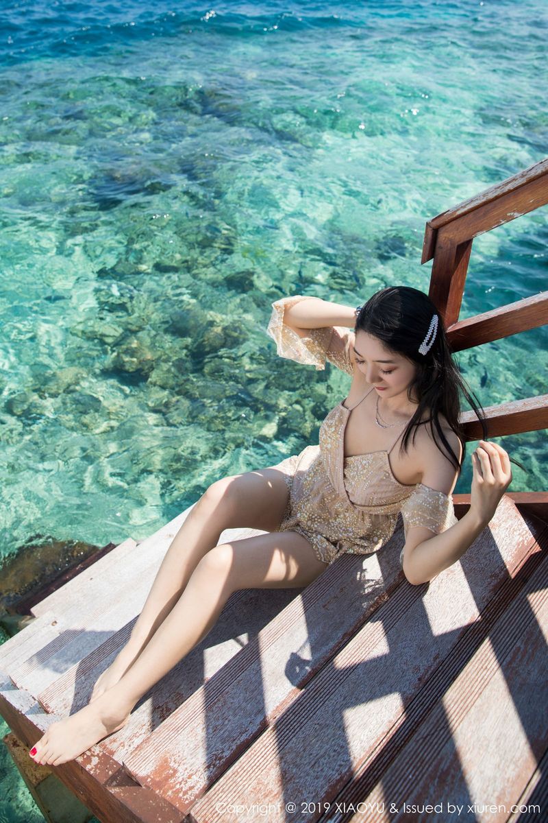 语画界性感女神Angela小热巴古典旗袍&丝袜美腿魅惑装扮写真