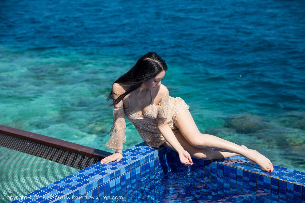 语画界性感女神Angela小热巴古典旗袍&丝袜美腿魅惑装扮写真