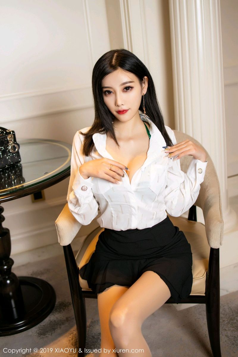 语画界性感女神杨晨晨sugar美腿翘臀迷人娇躯极致心愿旅拍