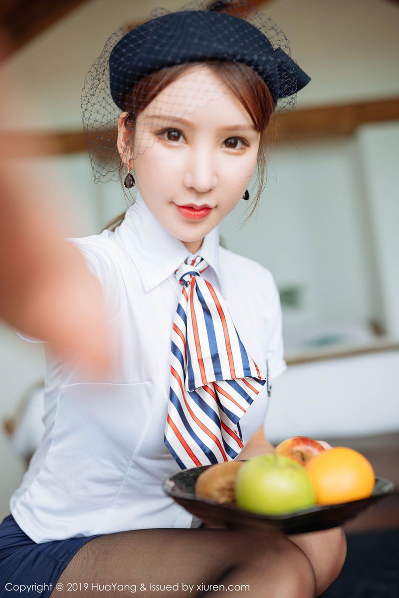 花漾写真性感女神周于希Sandy空姐制服&肉质丝袜视觉写真