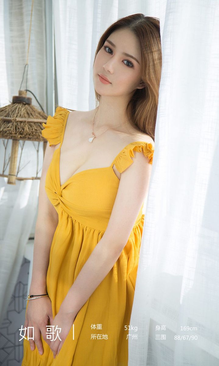 尤果网美女模特如歌fairy波涛胸涌蕾丝吊裙翘臀美胸私房写真