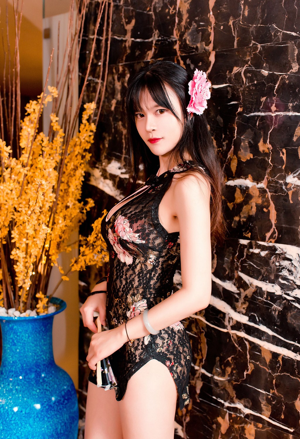 桃子marry韵味镂空旗袍与诱惑蕾丝内衣