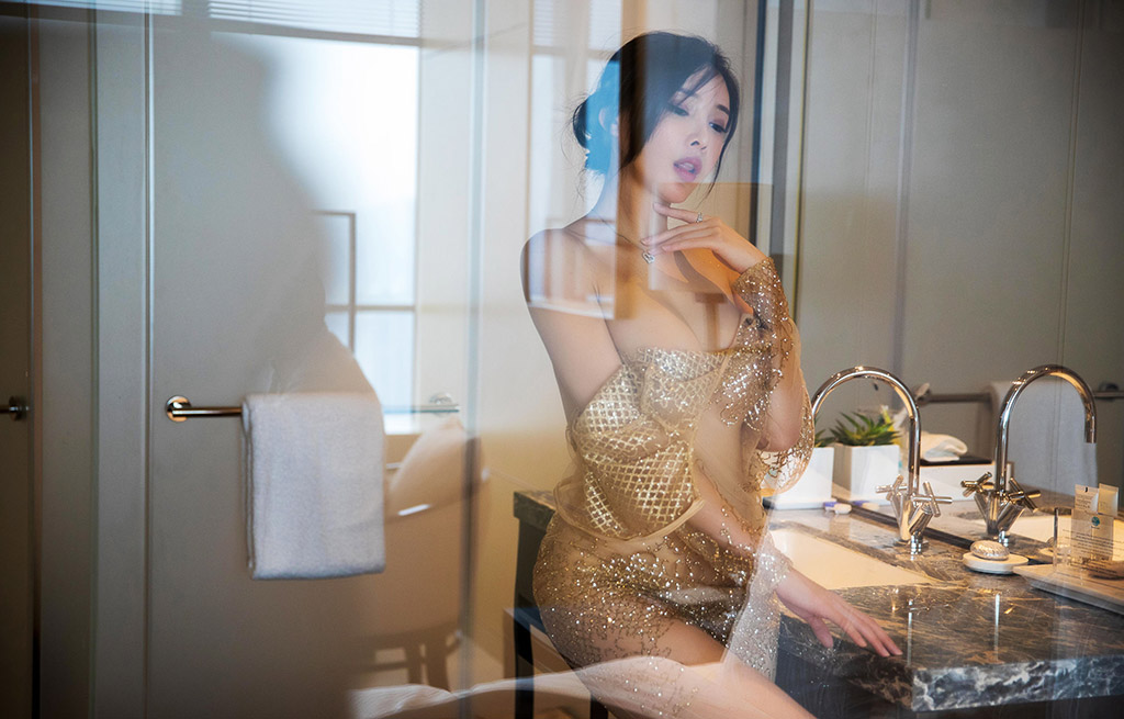 奶瓶土肥圆矮挫丑黑穷性感女王的新装