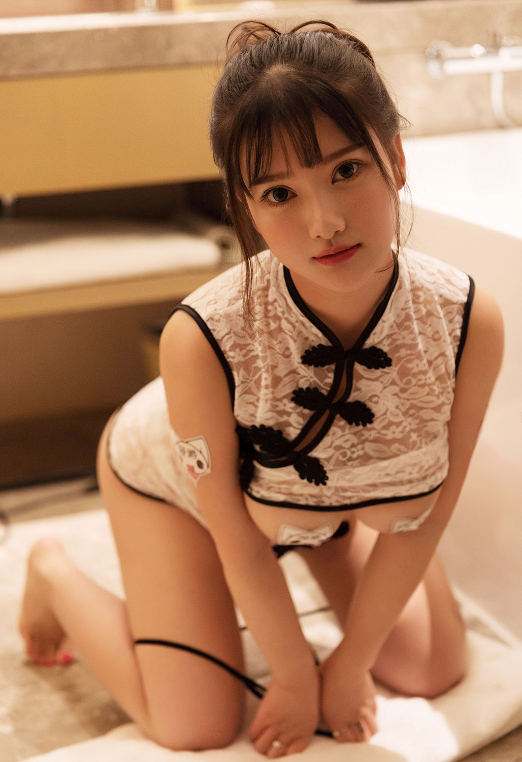 小尤奈镂空古典风情趣内衣诱惑