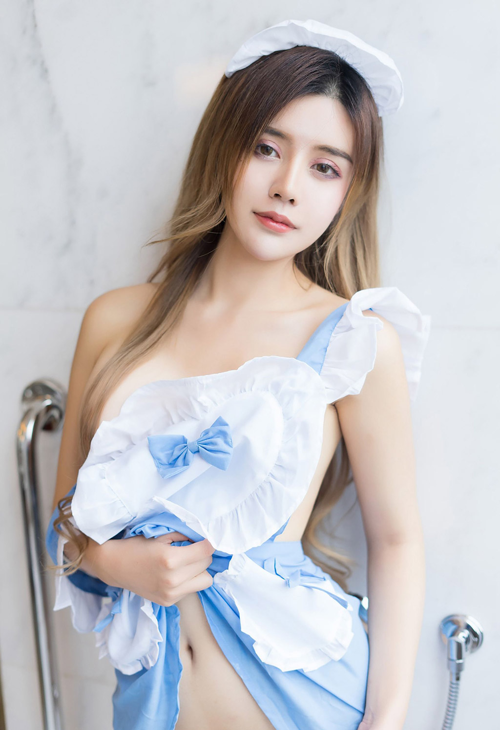 Cris卓娅祺性感动人的妖精女仆