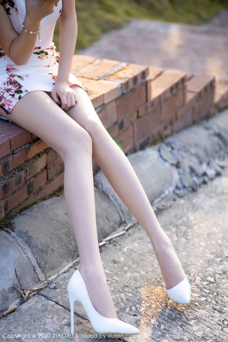 语画界性感女神杨晨晨sugar古典韵味旗袍玉足诱惑极致写真