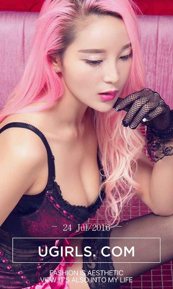 尤果网美女模特龙儿黑丝吊袜粉色情趣内衣变奏曲性感写真