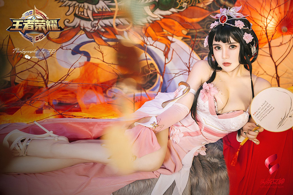 性感温心怡演绎妖艳王者甄姬