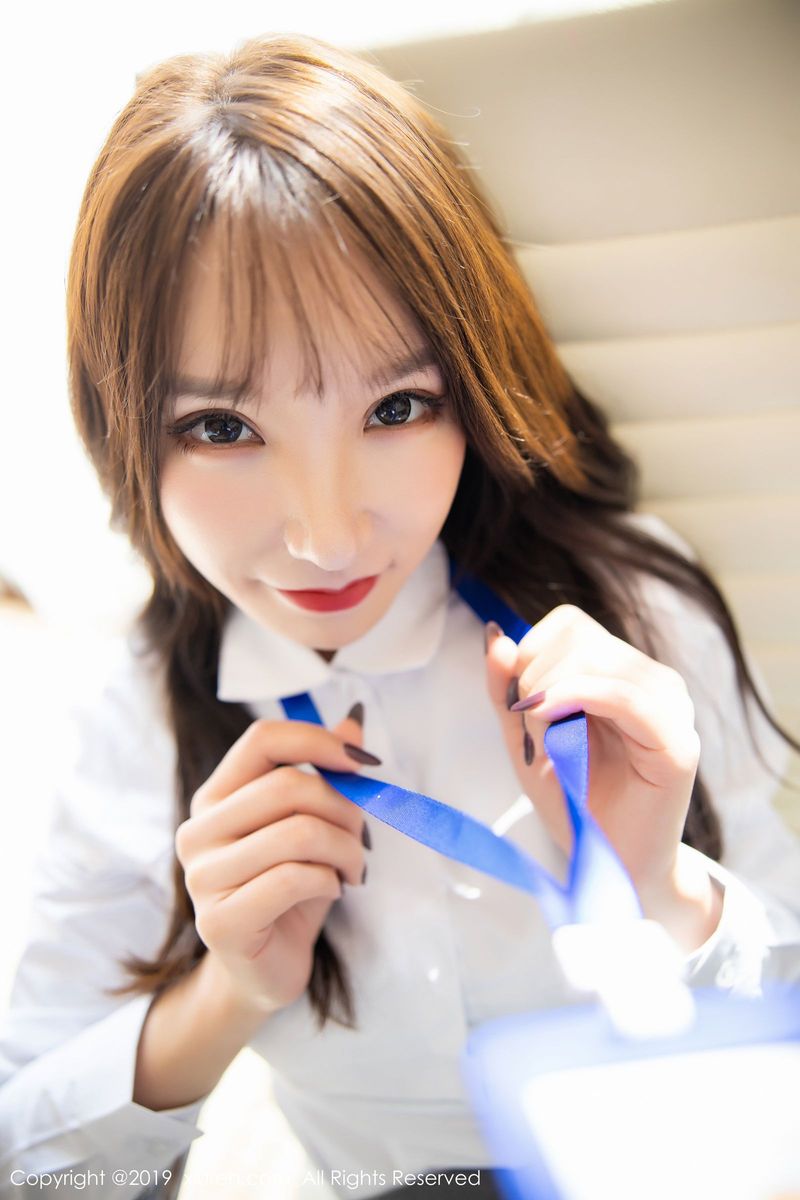 秀人网性感女神周于希Sandy职场OL制服私房诱惑剧情写真