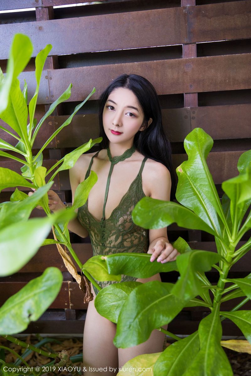 语画界性感女神Angela小热巴丝袜美腿浴室湿身诱惑系列写真