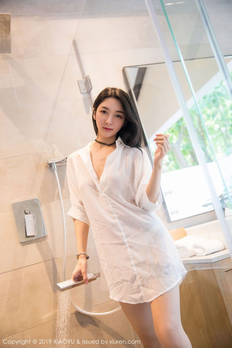 语画界性感女神Angela小热巴丝袜美腿浴室湿身诱惑系列写真