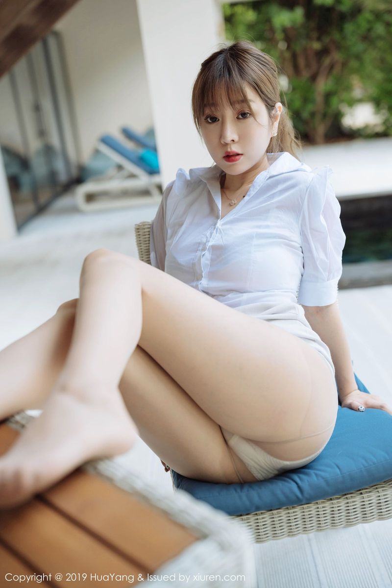 花漾写真性感女神王雨纯教师角色主题马尔代夫魅惑旅拍