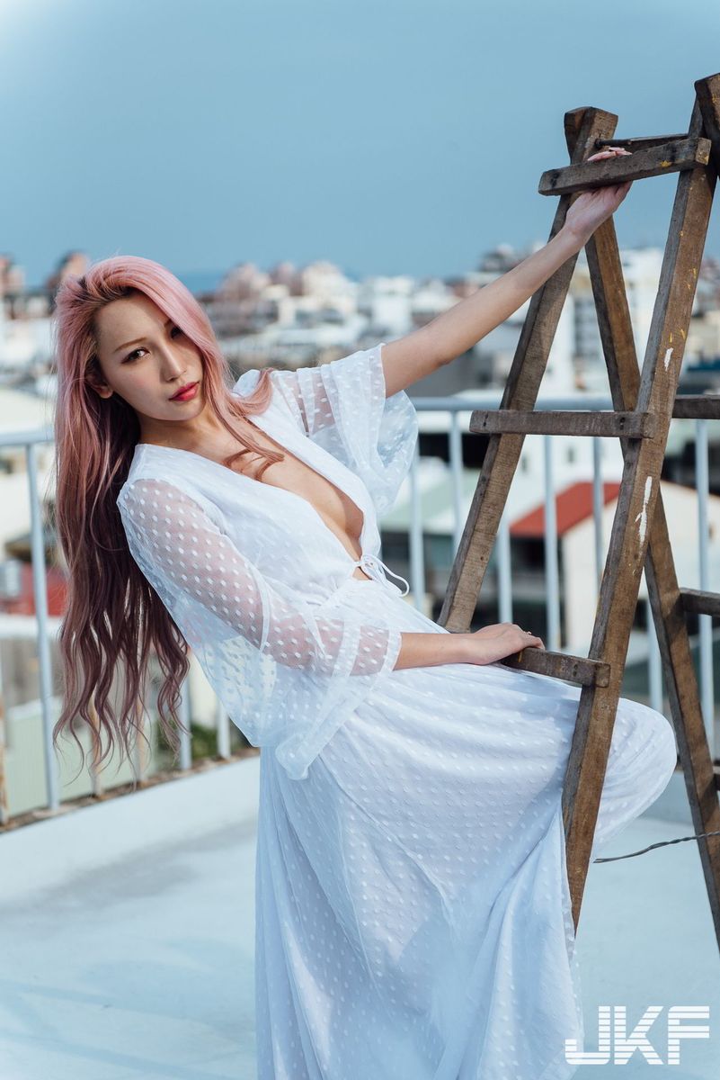 JKF激辣情欲老师韵韵34G火辣G罩杯高挑身材内衣诱惑写真