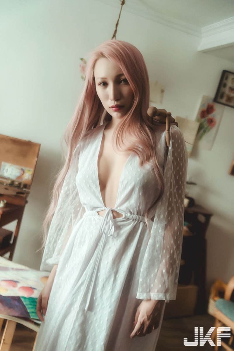 JKF美女模特韵韵34G波涛胸涌比基尼内衣诱惑私房写真