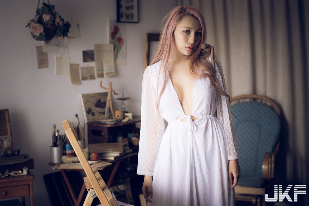 JKF美女模特韵韵34G波涛胸涌比基尼内衣诱惑私房写真