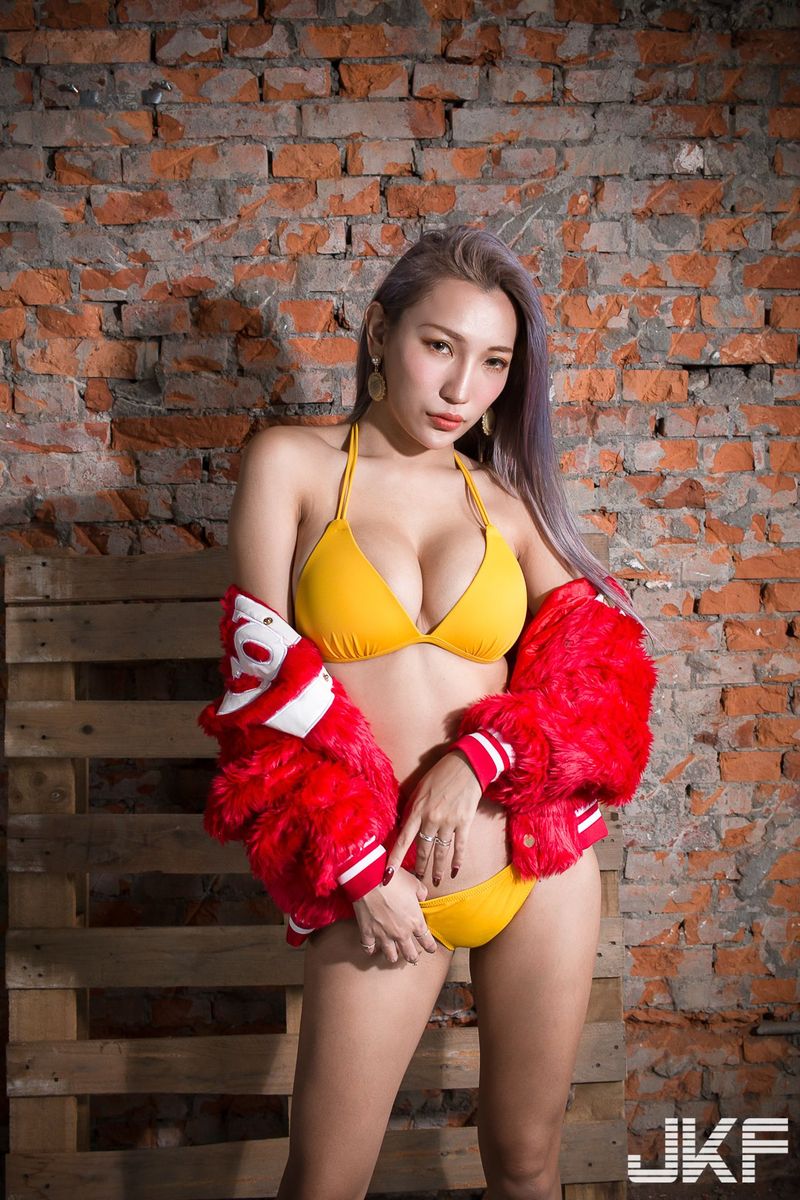 JKF美女模特韵韵34G火辣身材波涛胸涌内衣诱惑福利写真