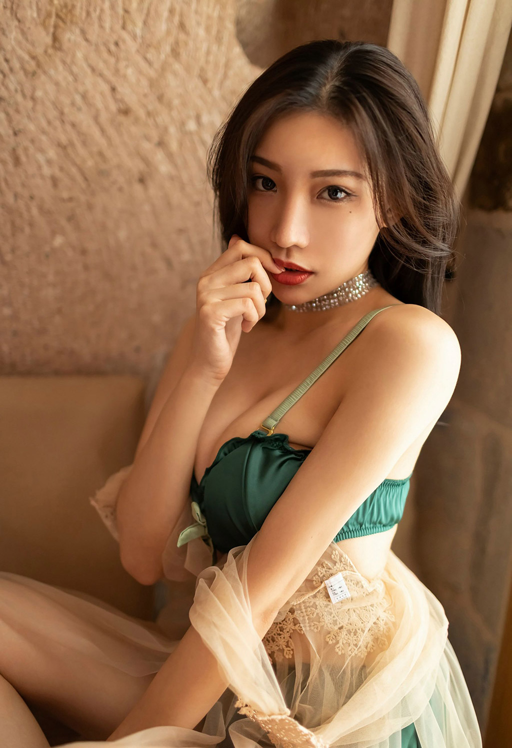 小狐狸Kathryn清新的女友魅惑小妖精