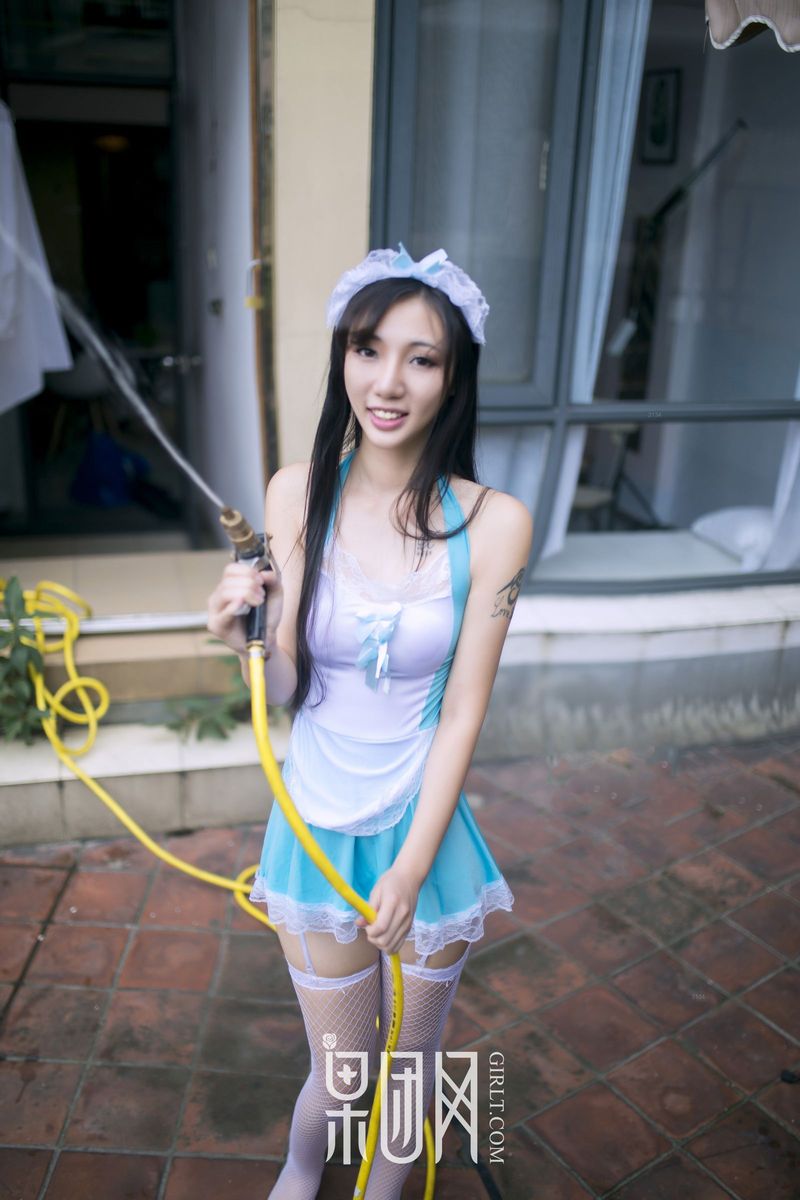 果团网美女模特宓兔兔er女仆制服诱惑完美身材性感撩人写真