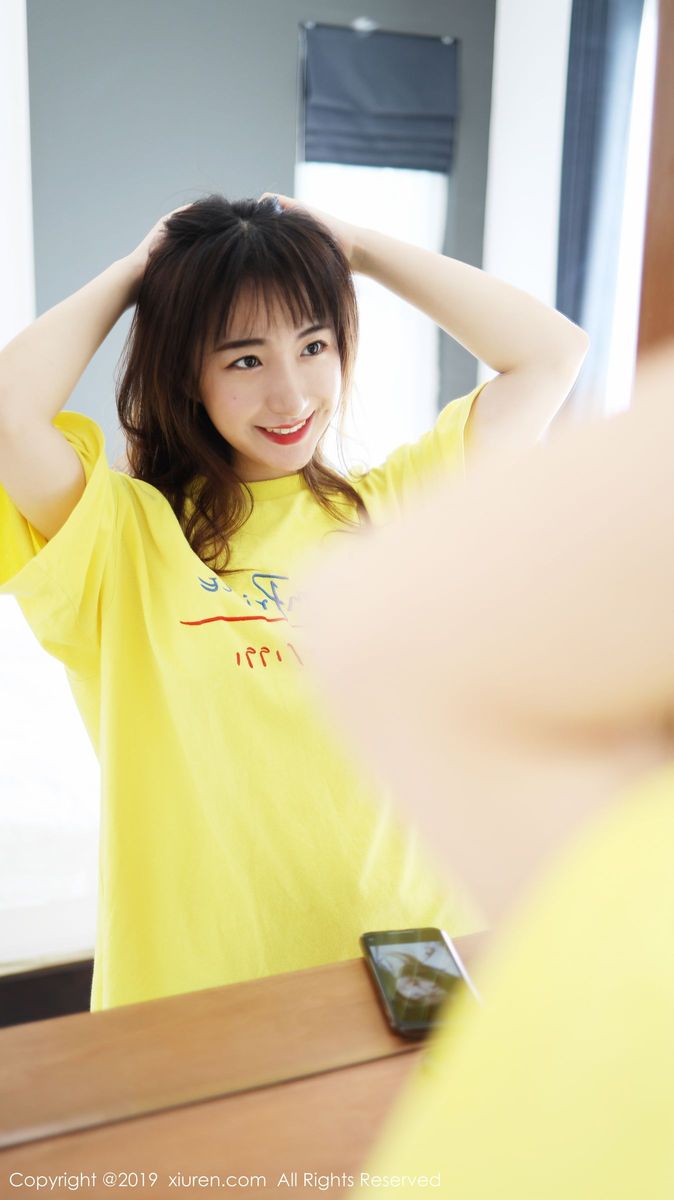 秀人网美女模特艺儿拿铁室外小清新主题系列泰国养眼旅拍