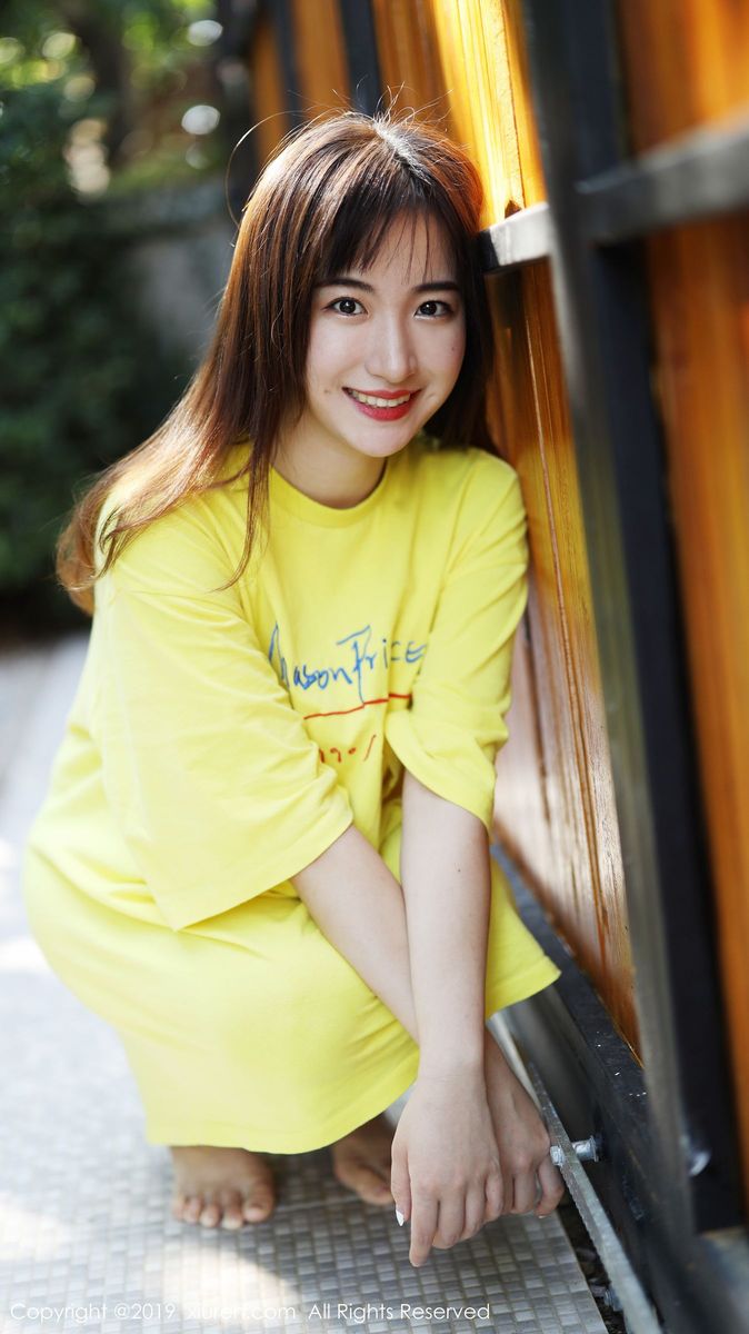 秀人网美女模特艺儿拿铁室外小清新主题系列泰国养眼旅拍