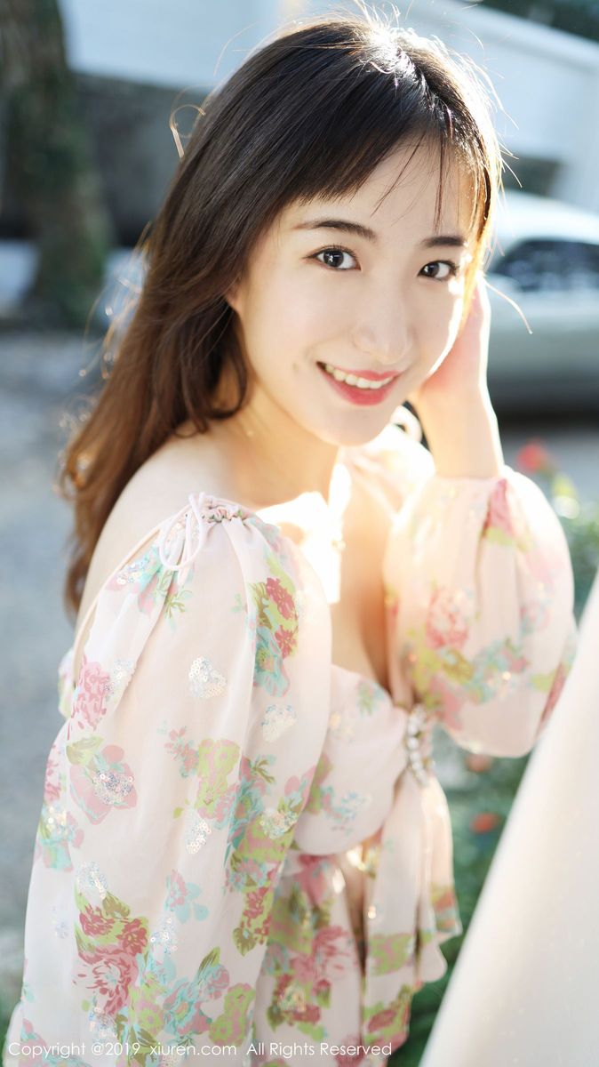 秀人网美女模特艺儿拿铁室外小清新主题系列泰国养眼旅拍