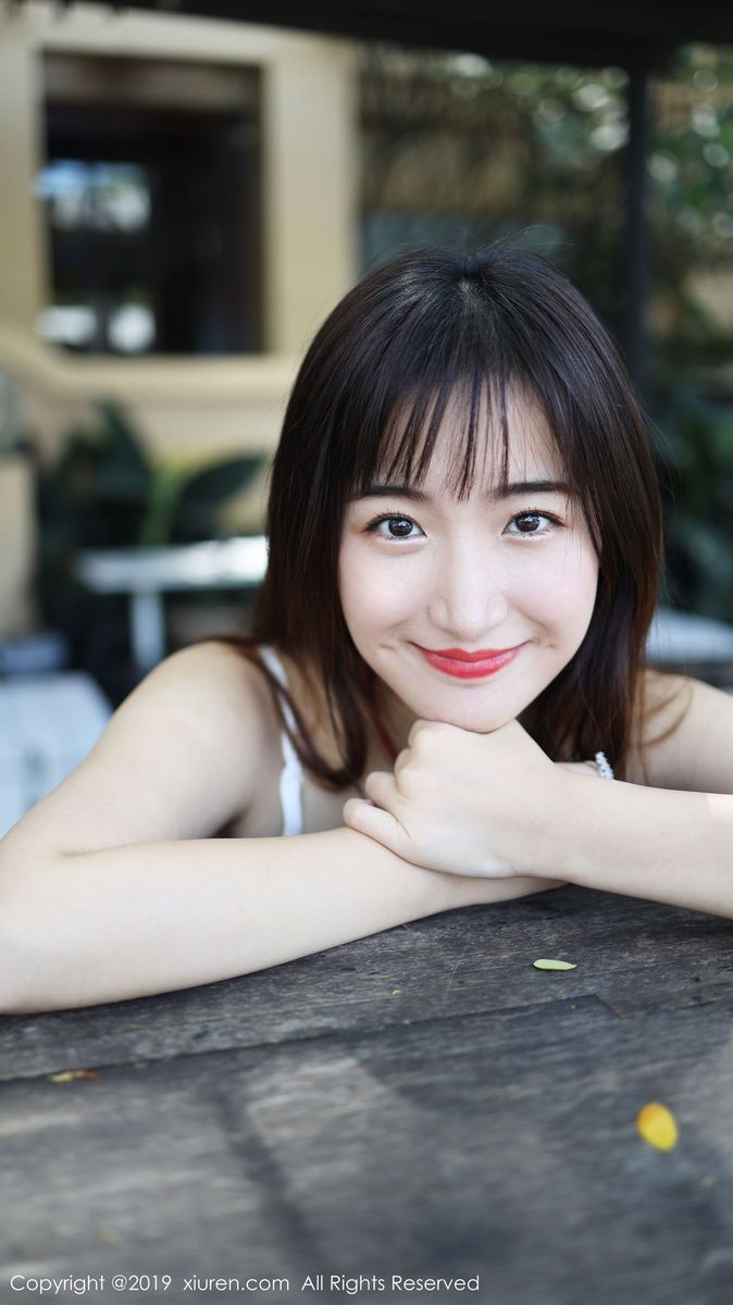 秀人网美女模特艺儿拿铁室外小清新主题系列泰国养眼旅拍