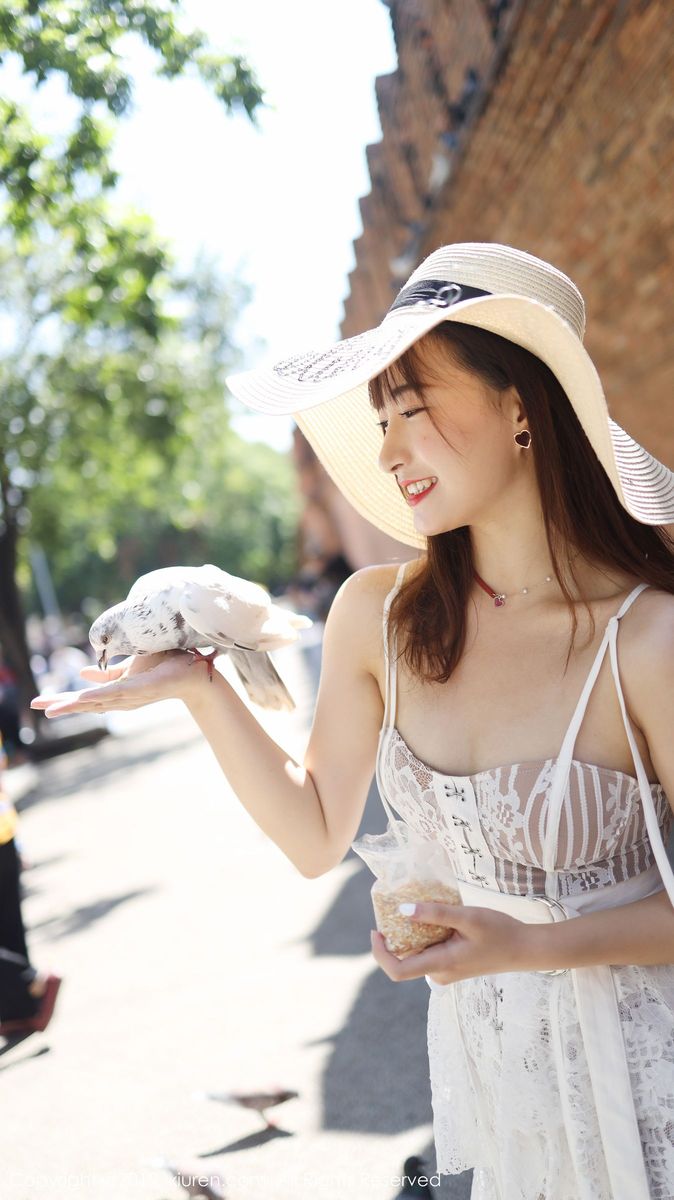 秀人网美女模特艺儿拿铁室外小清新主题系列泰国养眼旅拍