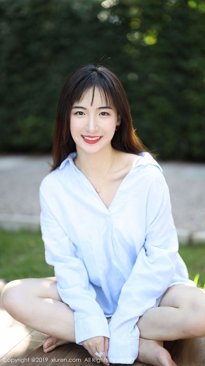 秀人网美女模特艺儿拿铁室外小清新主题系列泰国养眼旅拍