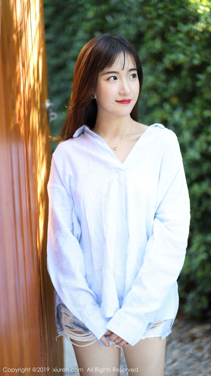 秀人网美女模特艺儿拿铁室外小清新主题系列泰国养眼旅拍