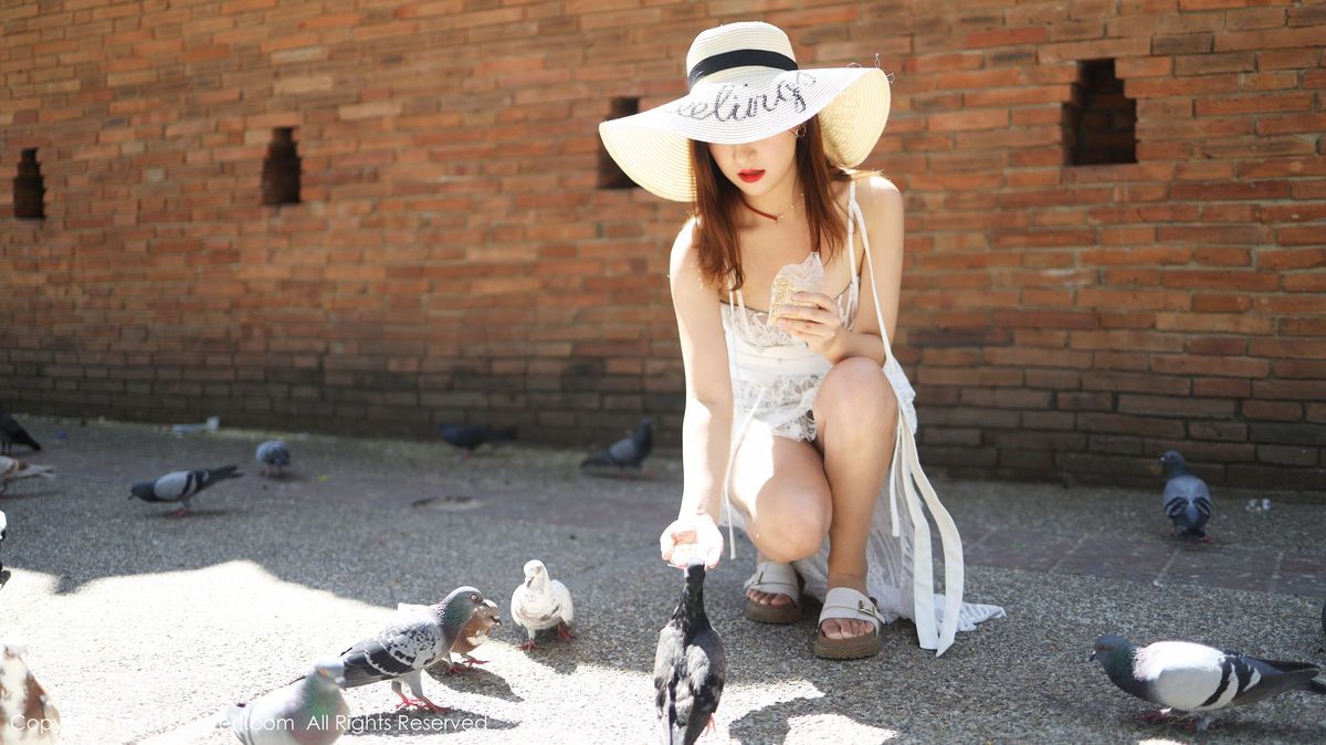 秀人网美女模特艺儿拿铁室外小清新主题系列泰国养眼旅拍