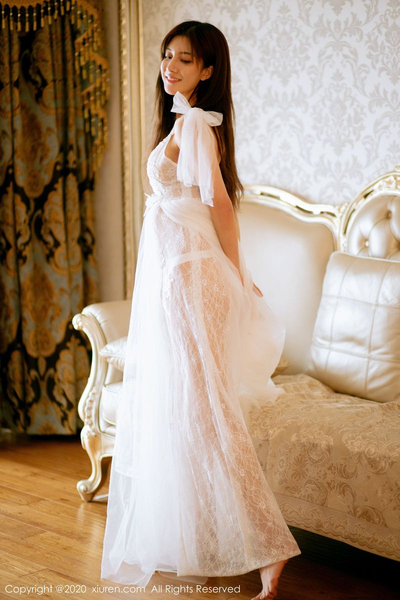 秀人网美女模特林文文yooki半透白纱长裙系列气质魅惑写真