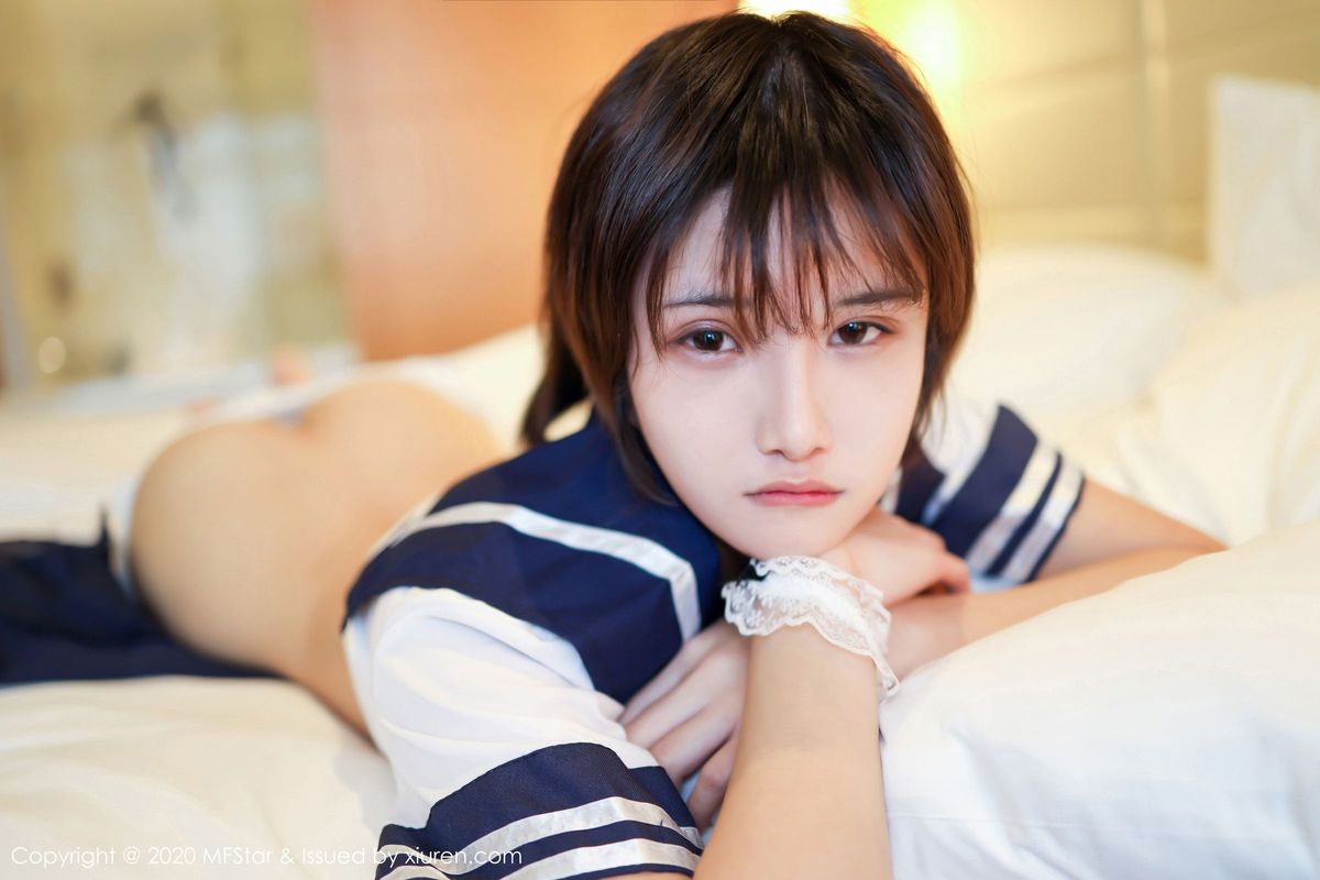 模范学院美女模特小姿2002清纯可人性感校服系列娇媚写真