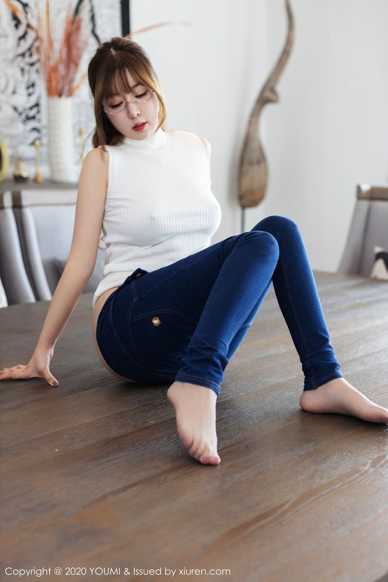 尤蜜荟性感女神王雨纯丝袜美腿职场OL装扮普吉岛足量旅拍